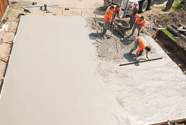 Best Concrete Walkway Installation  in Del Rio, CA